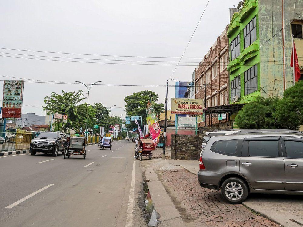 Antares Hotel Medan Exterior photo