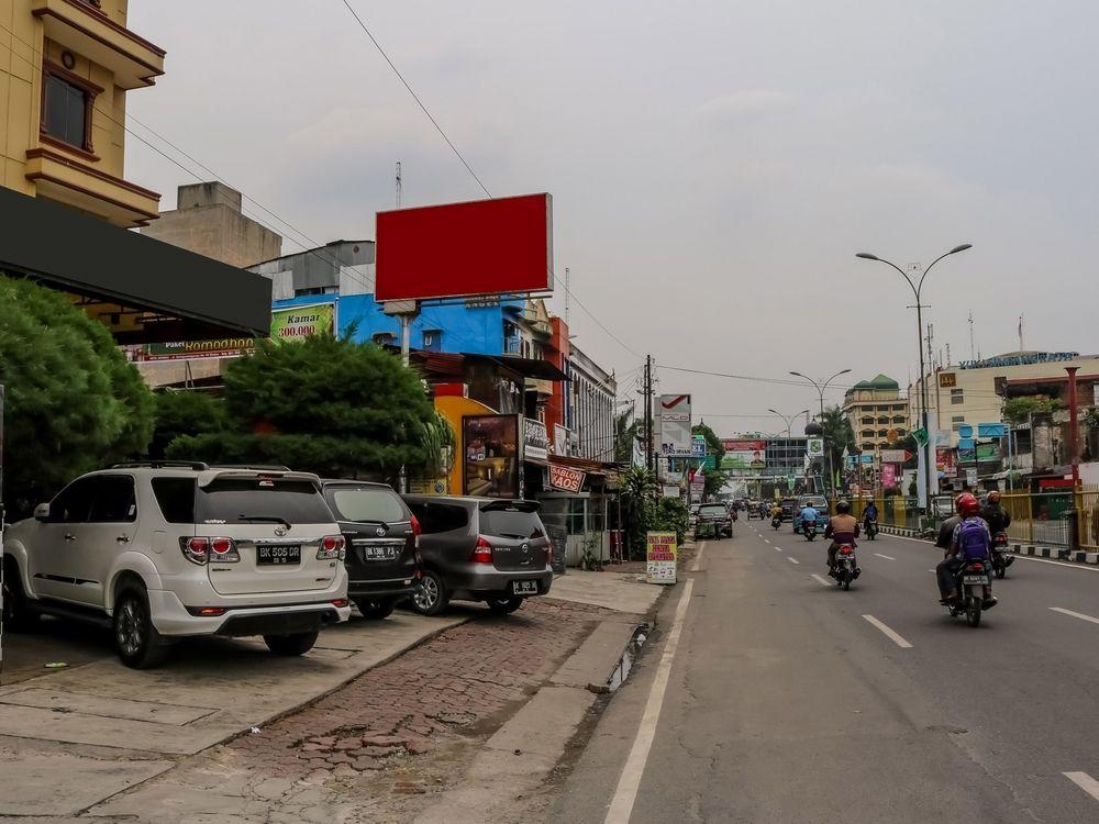 Antares Hotel Medan Exterior photo