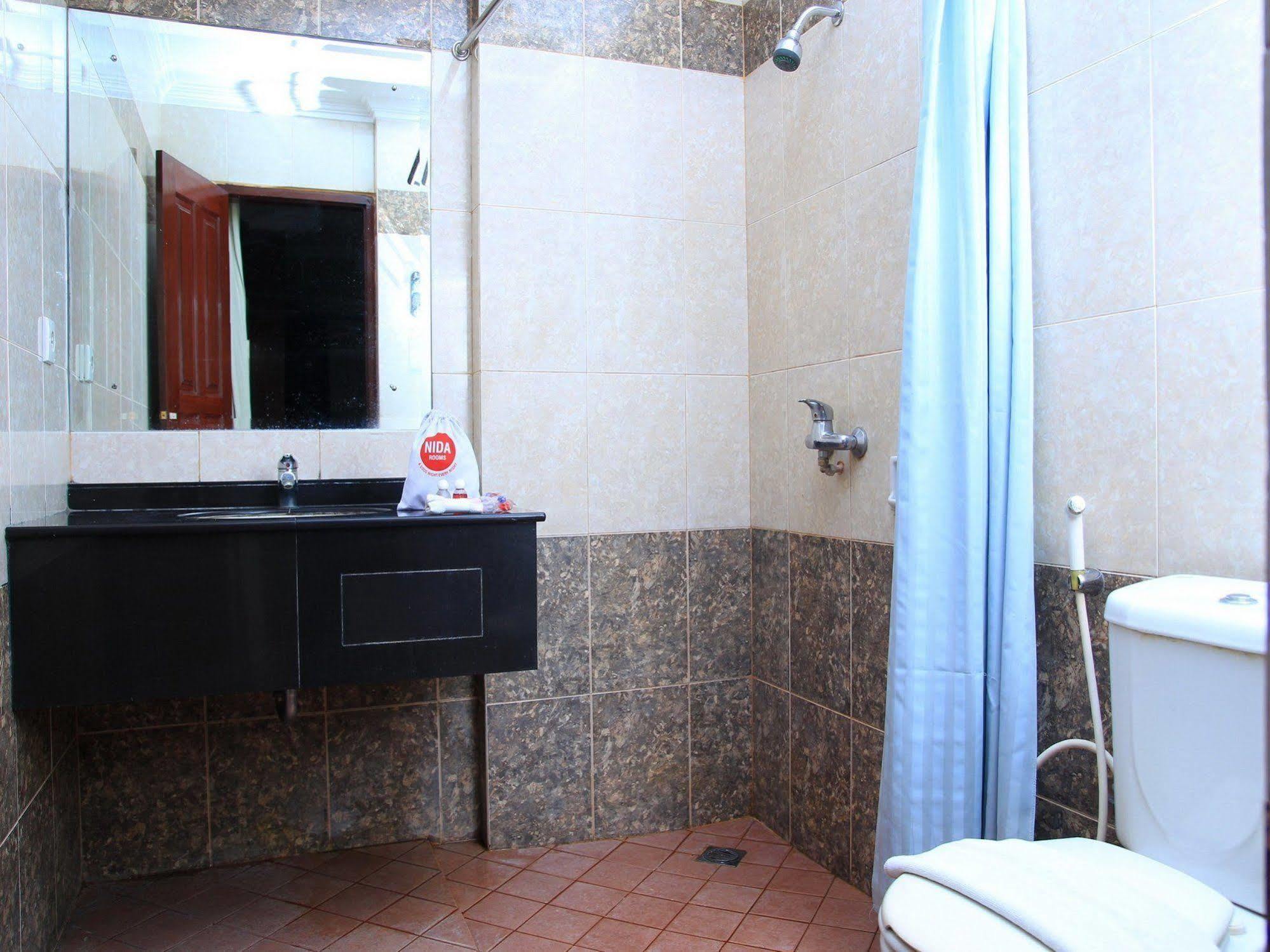Antares Hotel Medan Exterior photo