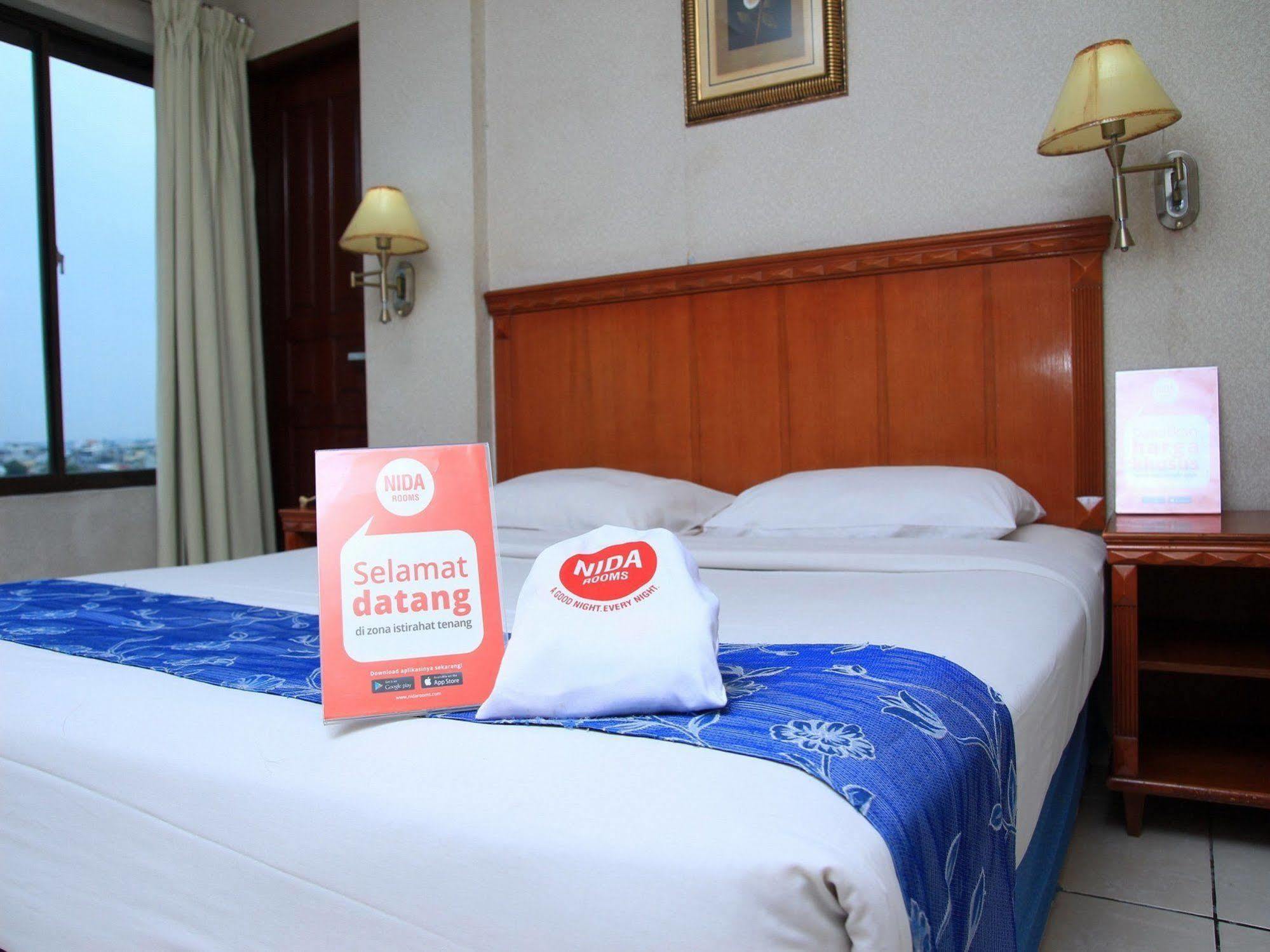 Antares Hotel Medan Exterior photo