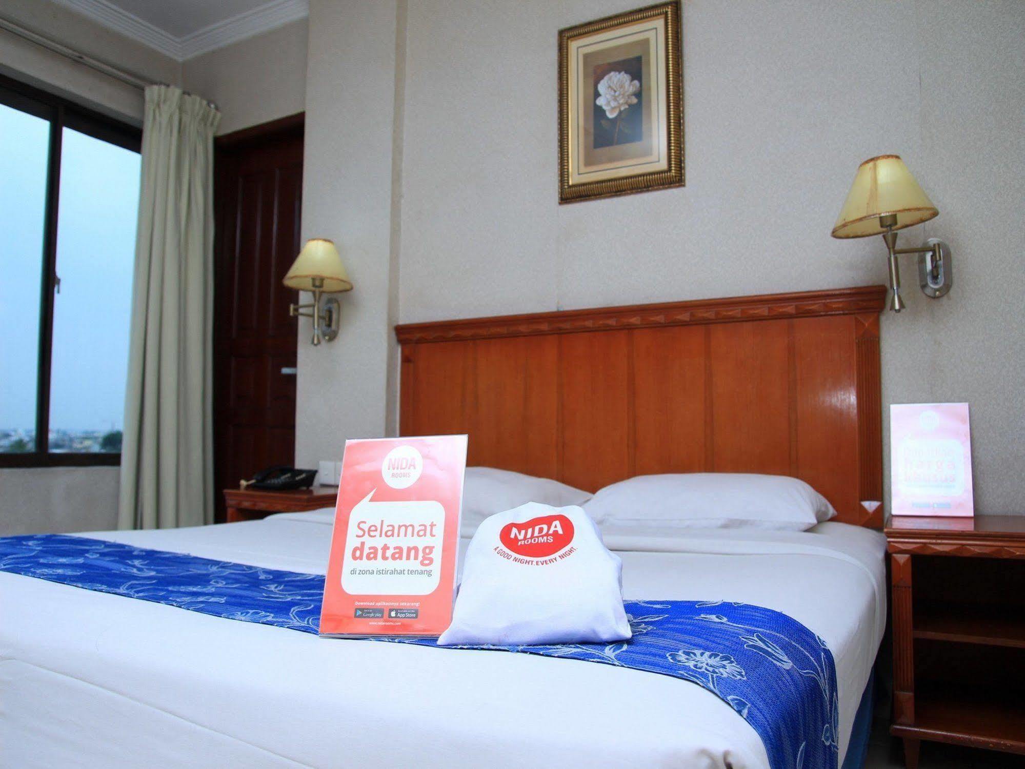 Antares Hotel Medan Exterior photo