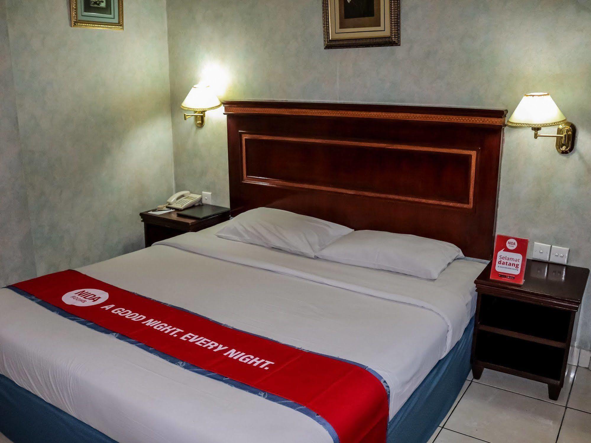 Antares Hotel Medan Exterior photo